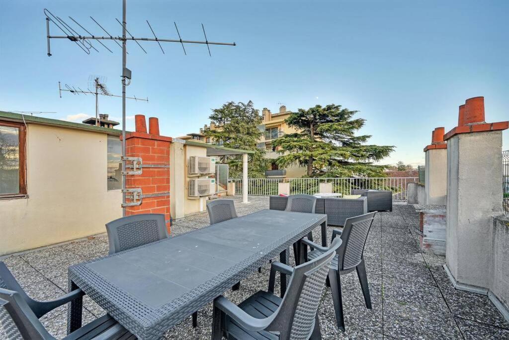 The Rooftop - Ac Clim - Wi-Fi - Parking Gratuit Dans La Rue Awinion Zewnętrze zdjęcie